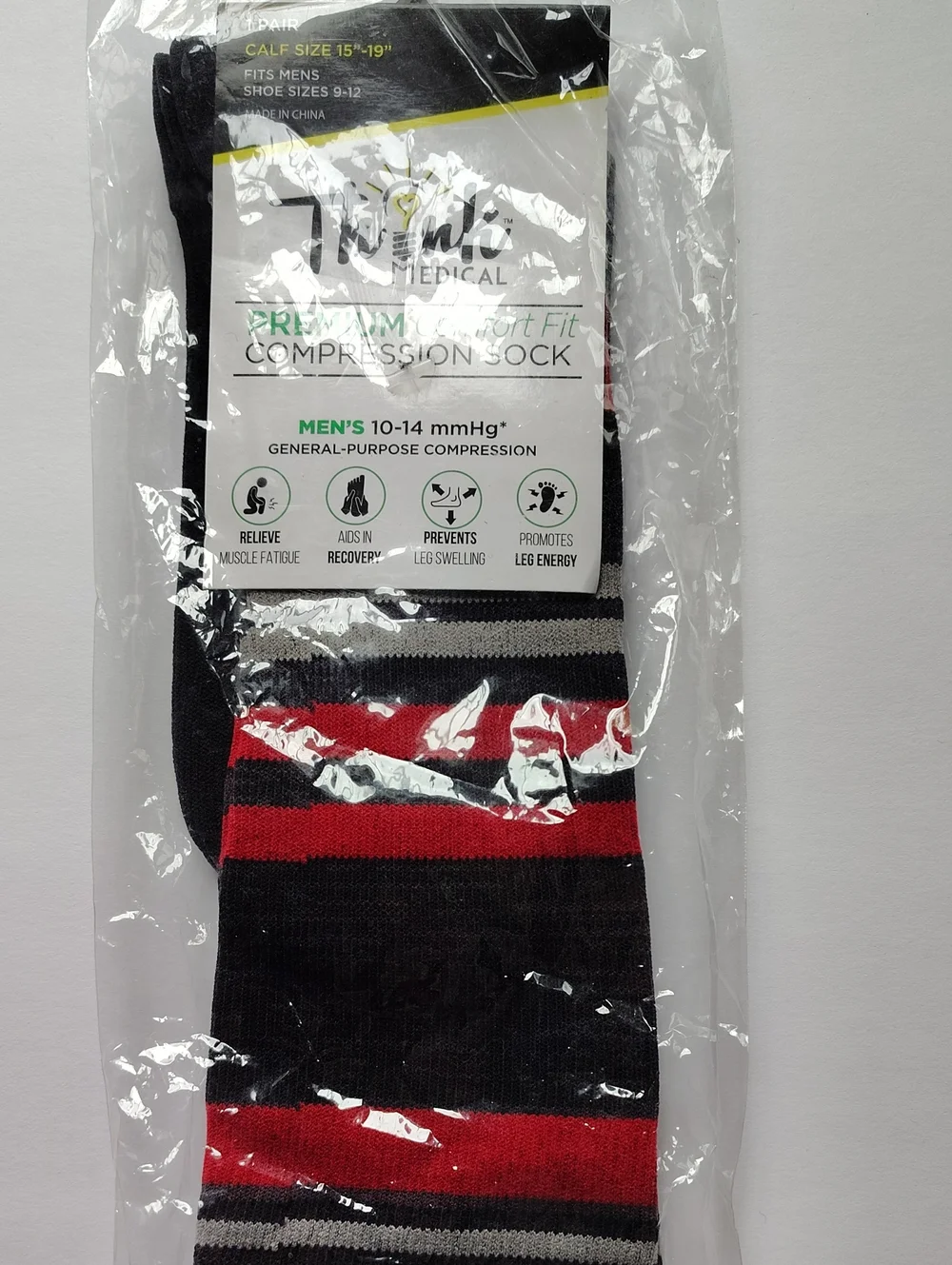NEW Think Medical Men’s Size 10-14 Compression Socks Black Red & Gray Stripes WM